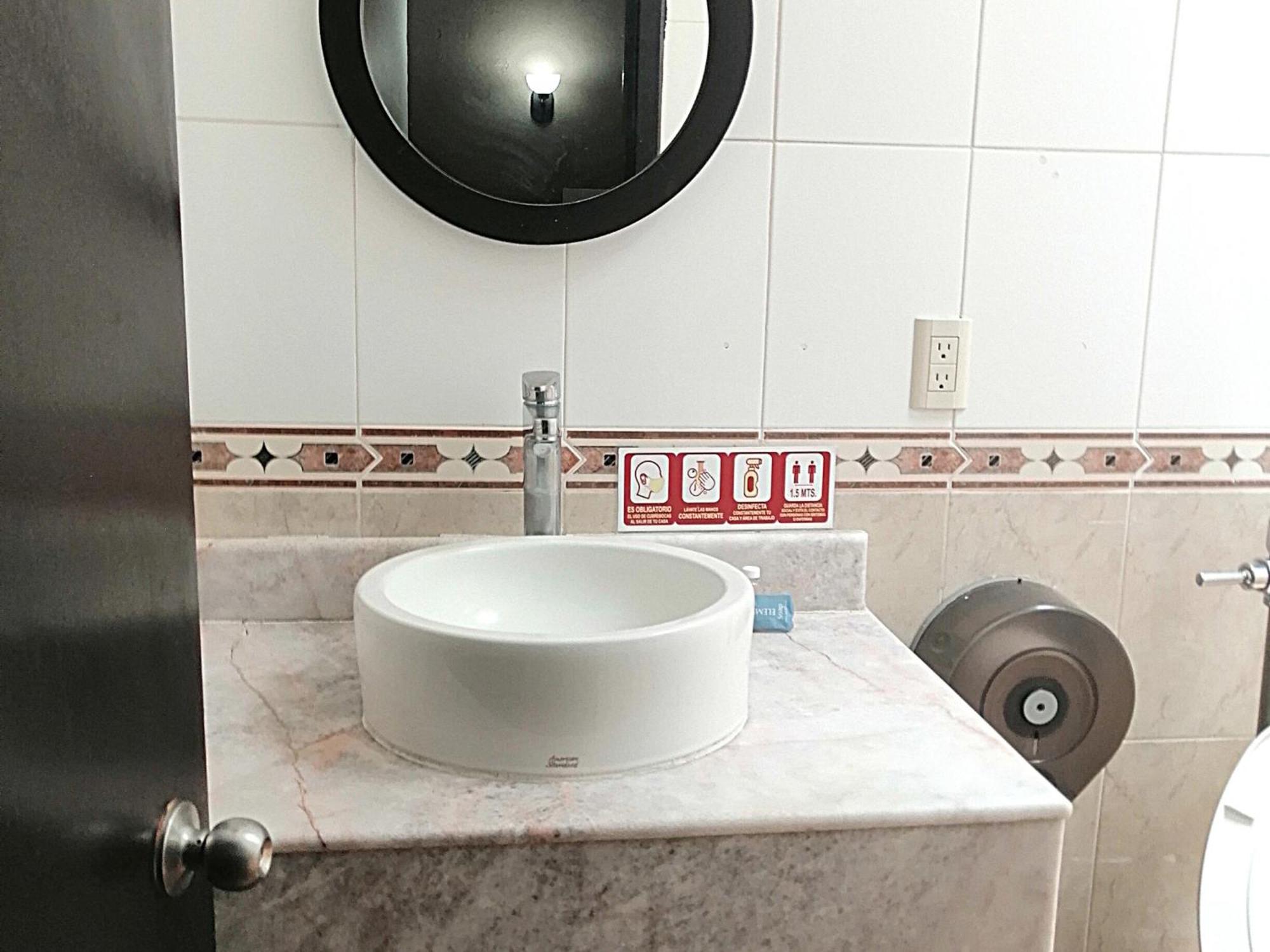 Hotel Aquiles Гуадалахара Стая снимка